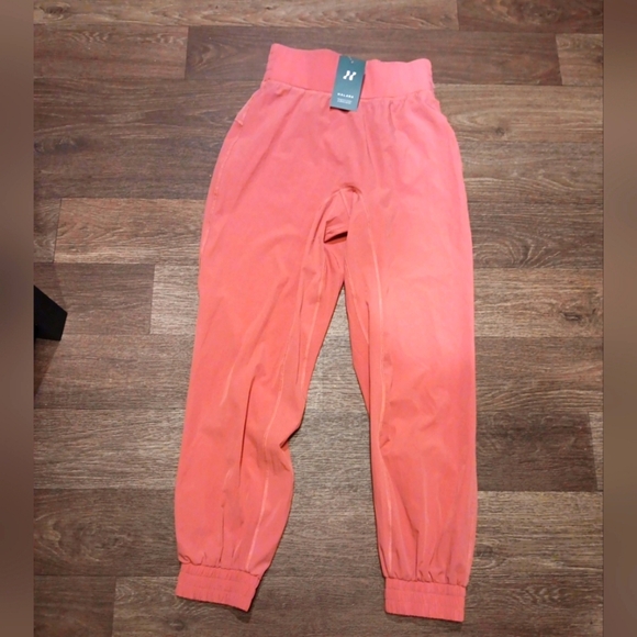 HALARA Peach Joggers Pants Size S New - Picture 1 of 5